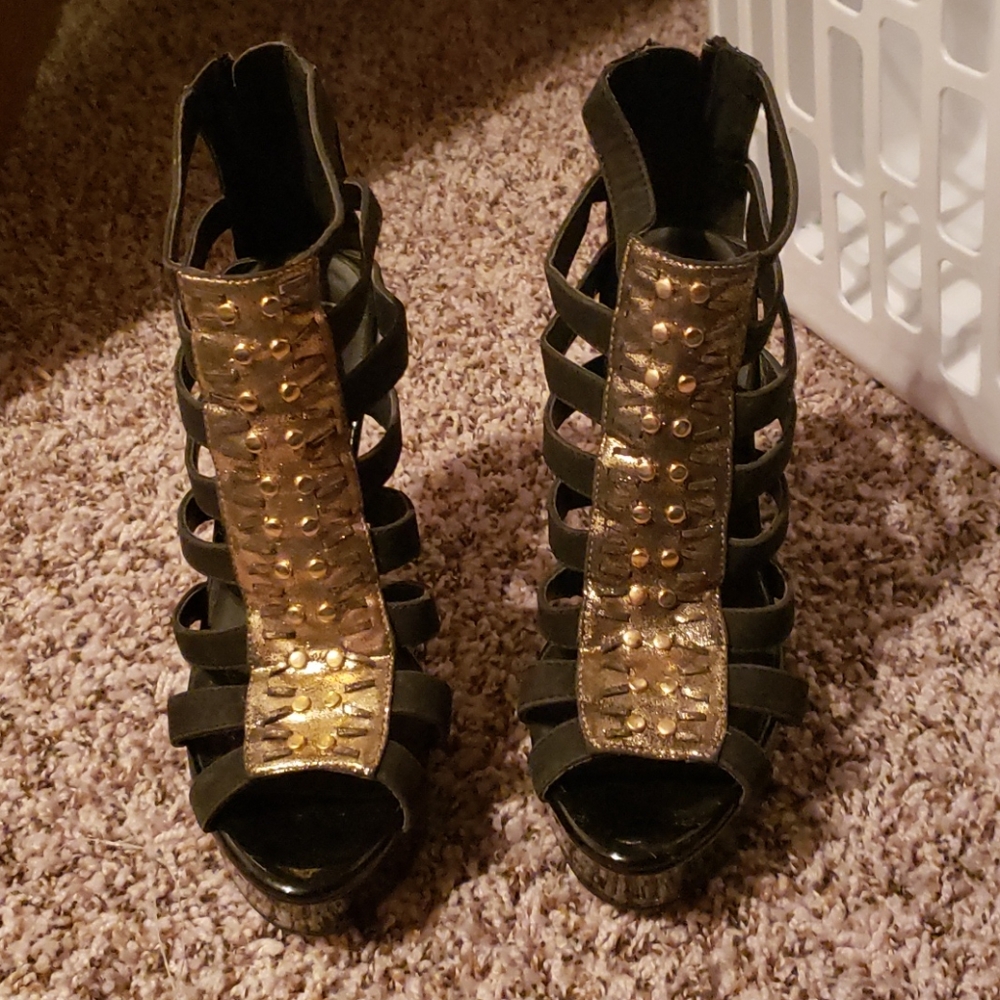 Penny Loves Kenny heels
